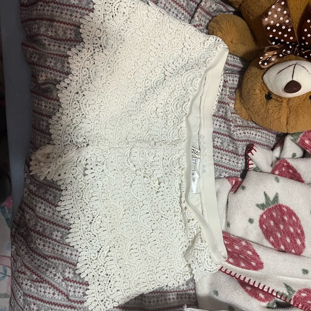 Divided Cream Lace Detail Top